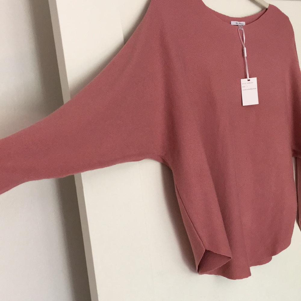 Sweater - Picture 2 of 4